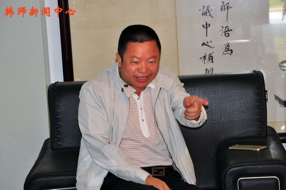 人民日报文艺部副主任梁永琳一行莅校交流